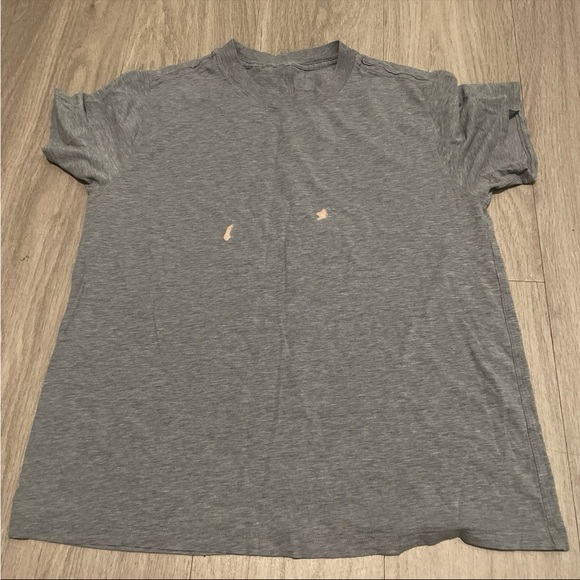lululemon athletica Gray Short Sleeve Tee - Picture 1 of 3